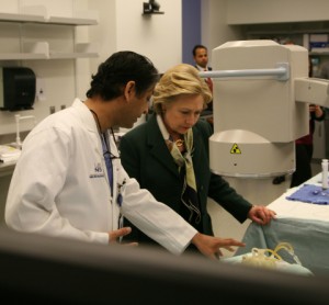 Hillary Clinton examining Stratasys 3D printed Model (3)